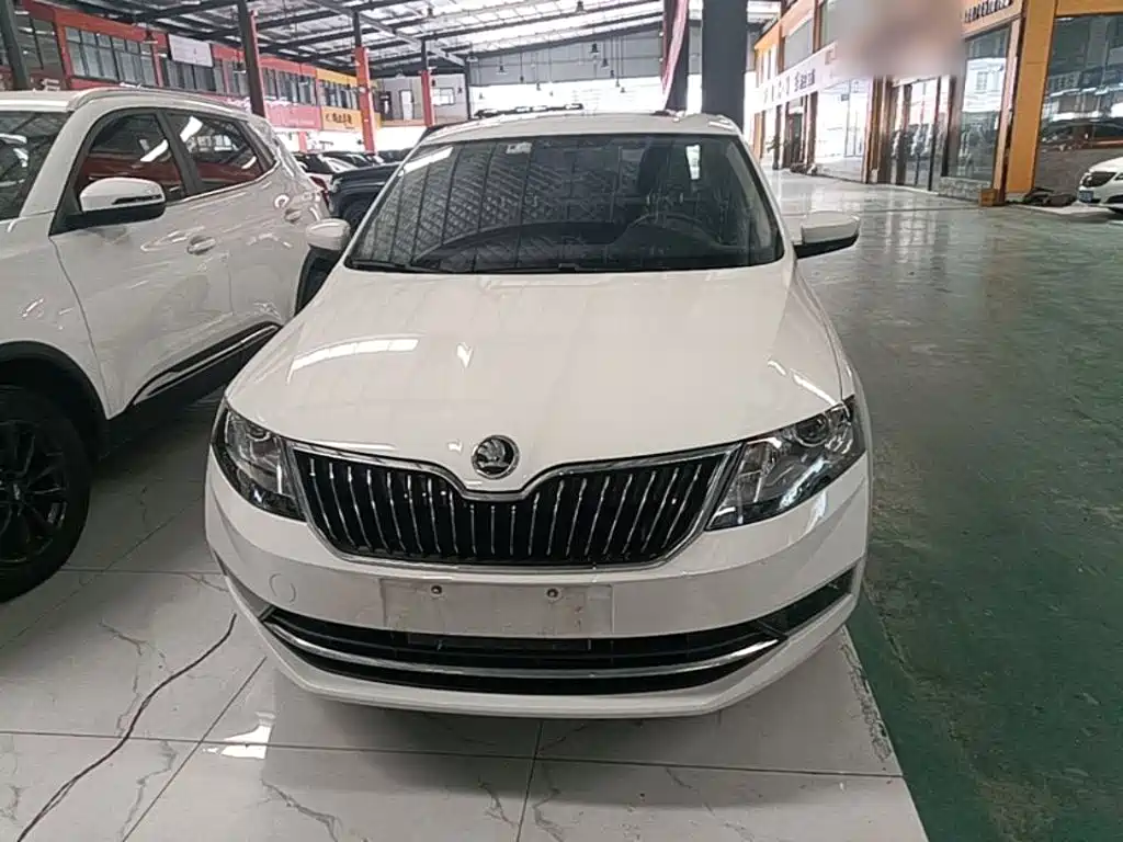 Rapid 1.5 L Auto Comfort CN-VI
