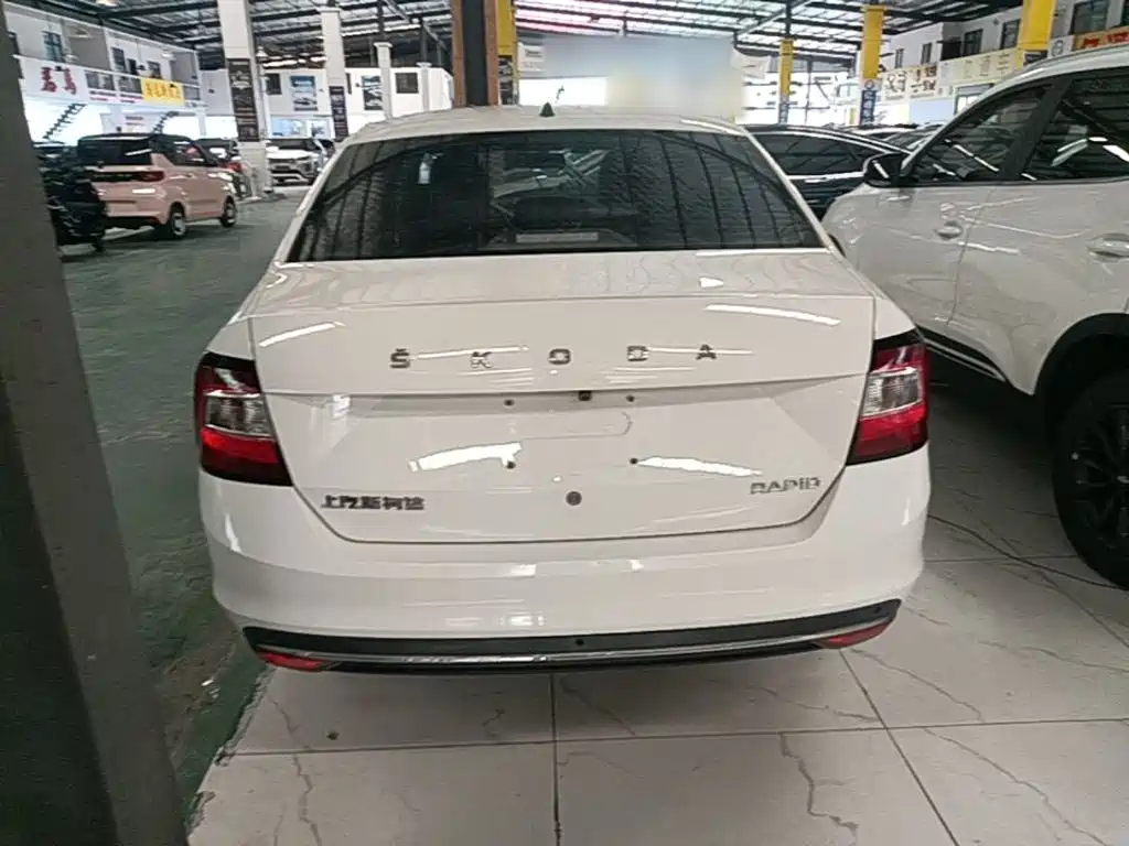 Rapid 1.5 L Auto Comfort CN-VI