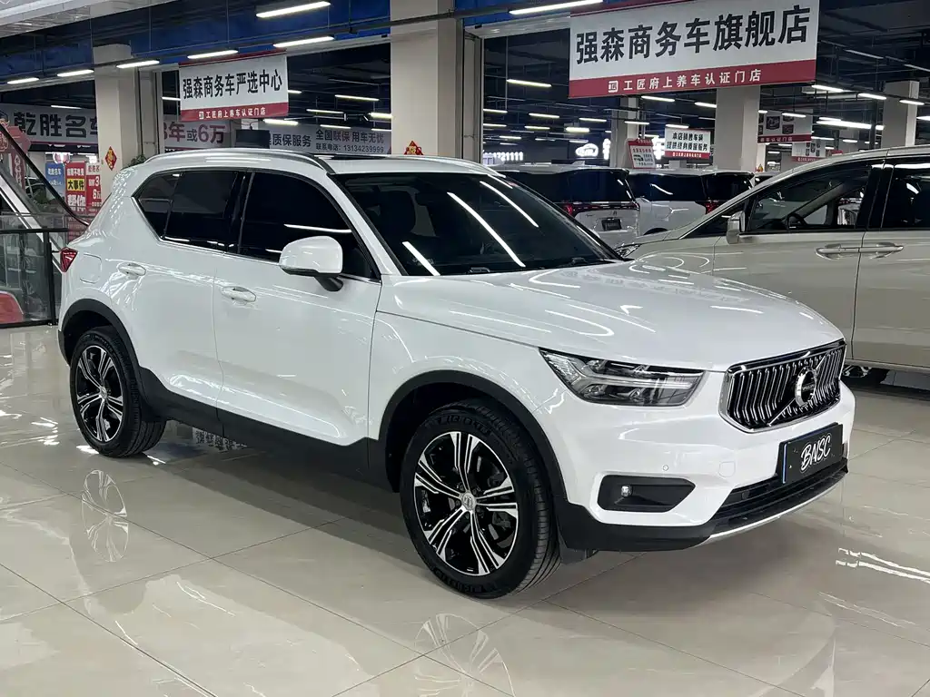 Volvo XC40 T4 4 WD Smart Vision Luxury