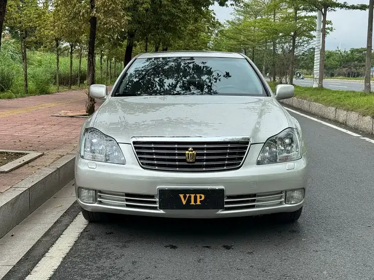 Toyota Crown 3.0 L Royal Saloon