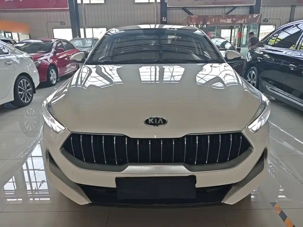 Kia K3 1.5 L CVT New Sharp