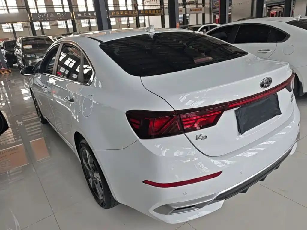 Kia K3 1.5 L CVT New Sharp