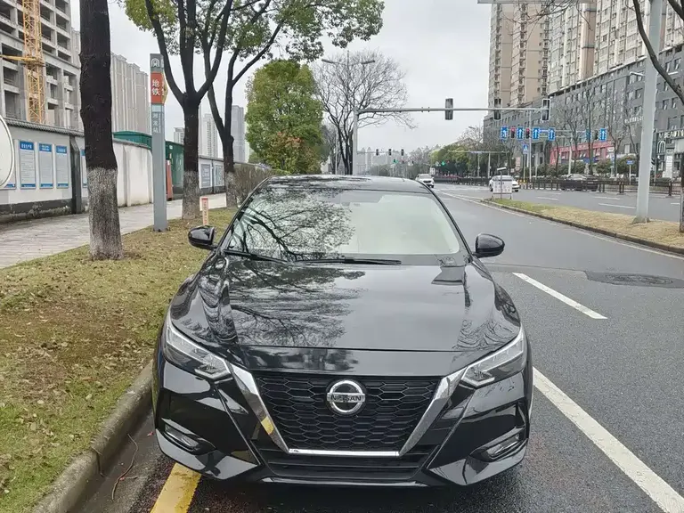 Nissan Sylphy 1.6 L XL CVT Joy