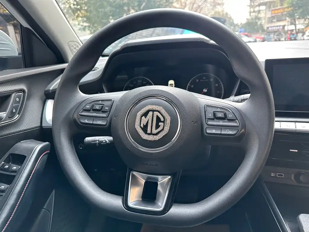 MG5 180 DVVT CVT Youth Style