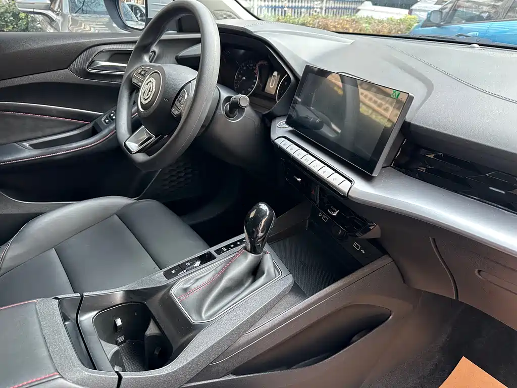 MG5 180 DVVT CVT Youth Style