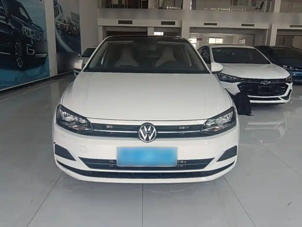 Polo Plus 1.5 L Auto Colorful Tech