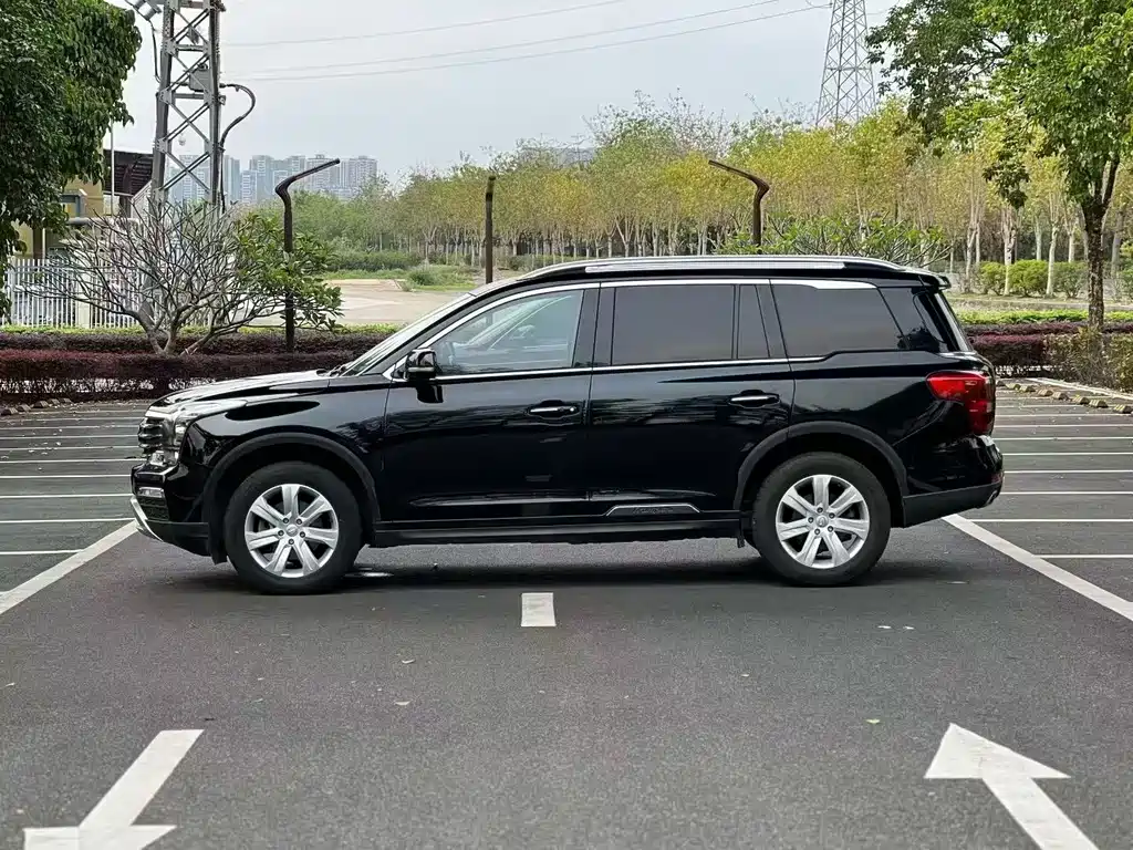 GAC Trumpchi GS8 320 T 2 WD Luxury (7-seat)