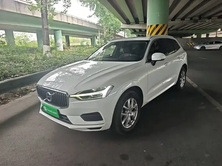 Volvo XC60 T5 4 WD Smart Ease CN-VI