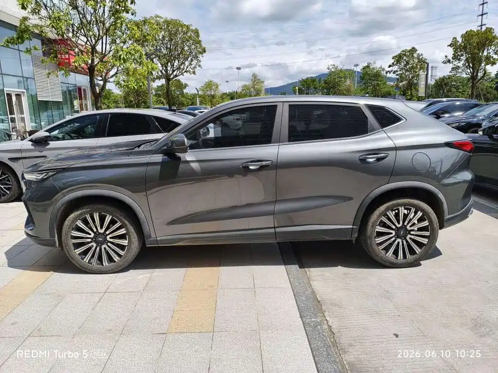 Changan Oshan X5 1.6 L CVT Youth