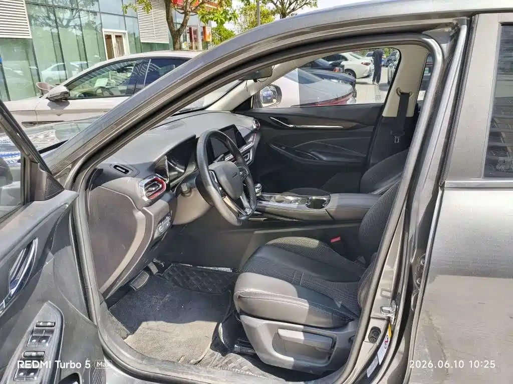 Changan Oshan X5 1.6 L CVT Youth