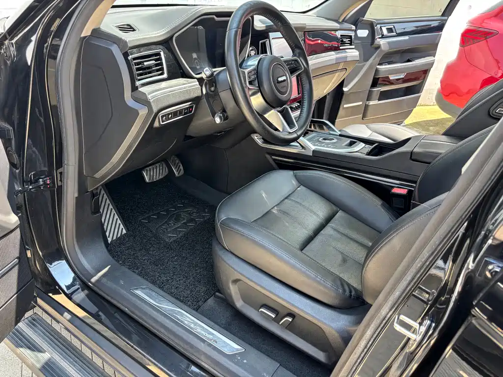 Zotye T700 1.8 T DCT Premium