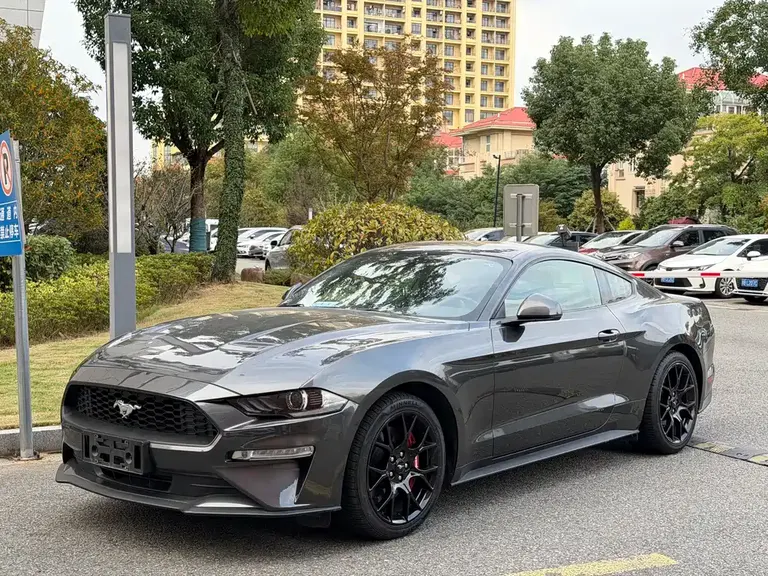 Ford Mustang 2.3 L EcoBoost