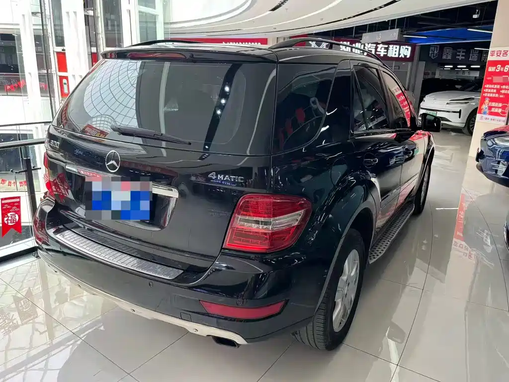 Mercedes-Benz M-Class ML 300 4 MATIC