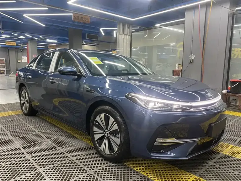 Geely Galaxy A7 银河A7 EM 2025款 EM-i 150 km 探索+版