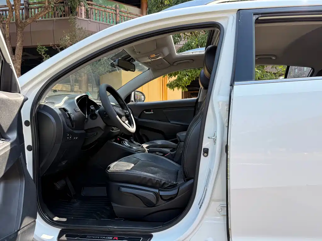 Sportage 2.0 L Auto 2 WD GLS