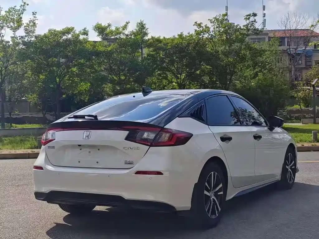 Civic HATCHBACK 240 TURBO CVT Extreme Leap