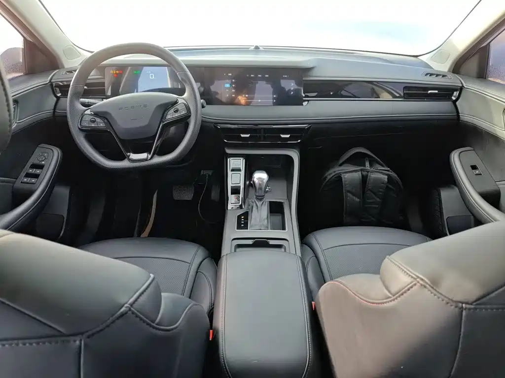 Roewe i5 1.5 L CVT Luxury