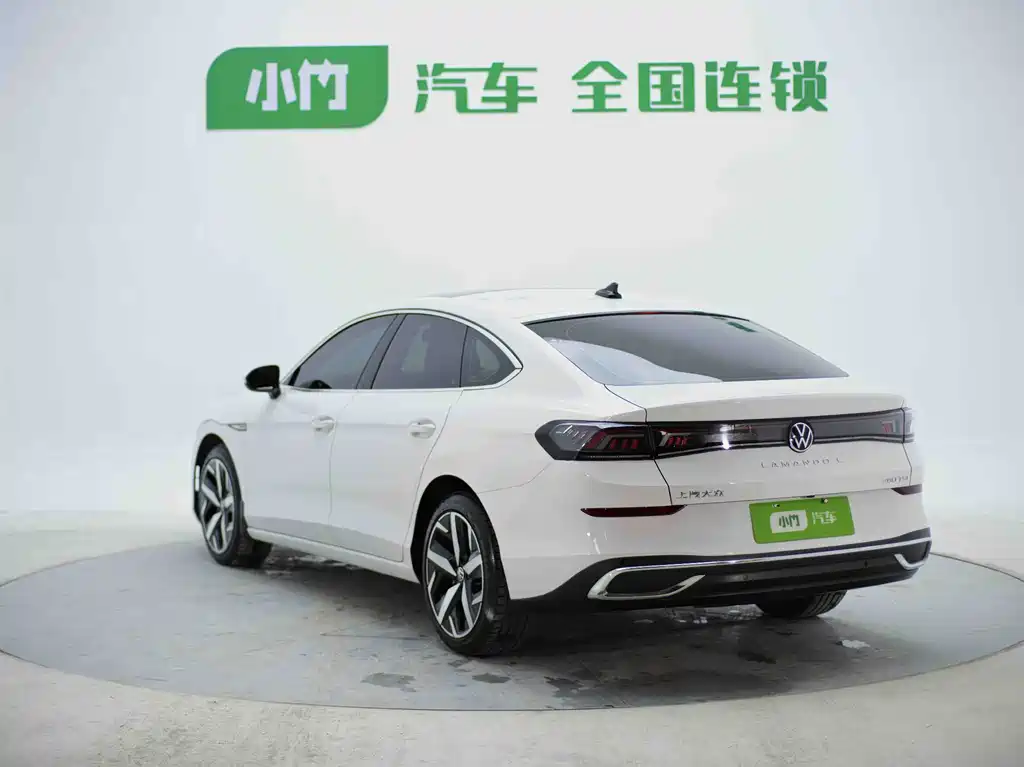 Lamando Lamando L 280 TSI DSG Spicy Cool