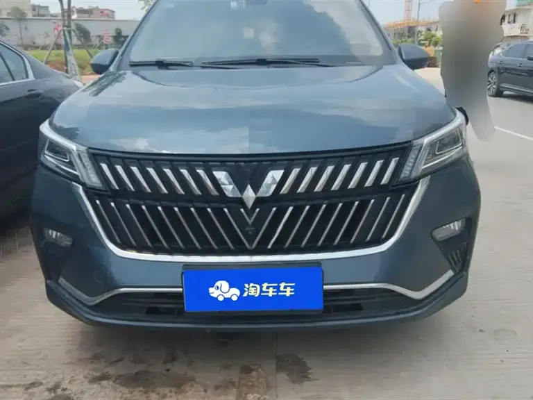 Wuling Jiachen 1.5 T CVT Premium Flagship