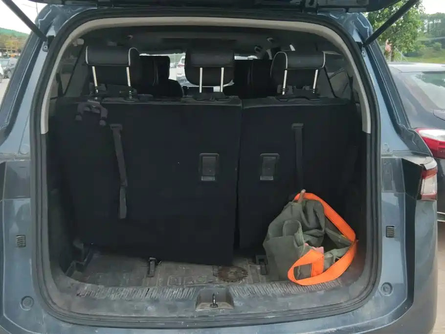 Wuling Jiachen 1.5 T CVT Premium Flagship