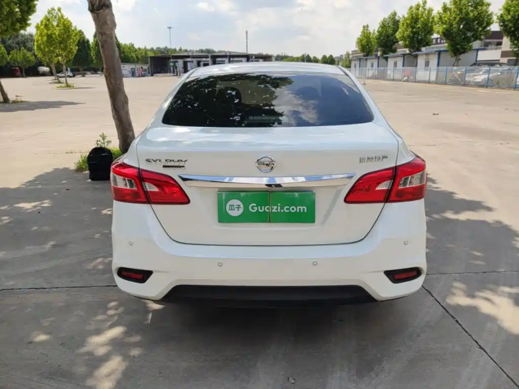 Sylphy Facelift III Classic 1.6 XE CVT Comfort