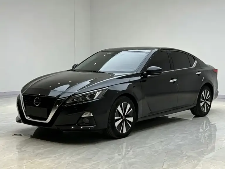 Nissan Teana Facelift 2.0 T XL Upper AD1 Smart Enjoyment Navigator