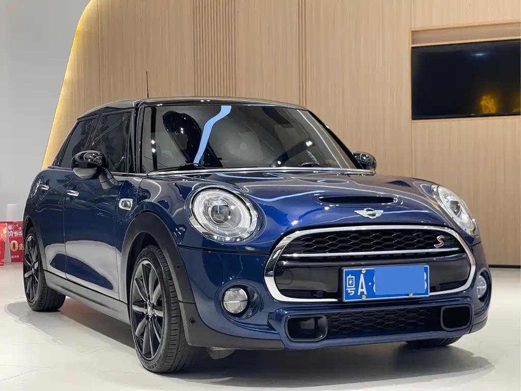 MINI 2.0 T COOPER S 5-door