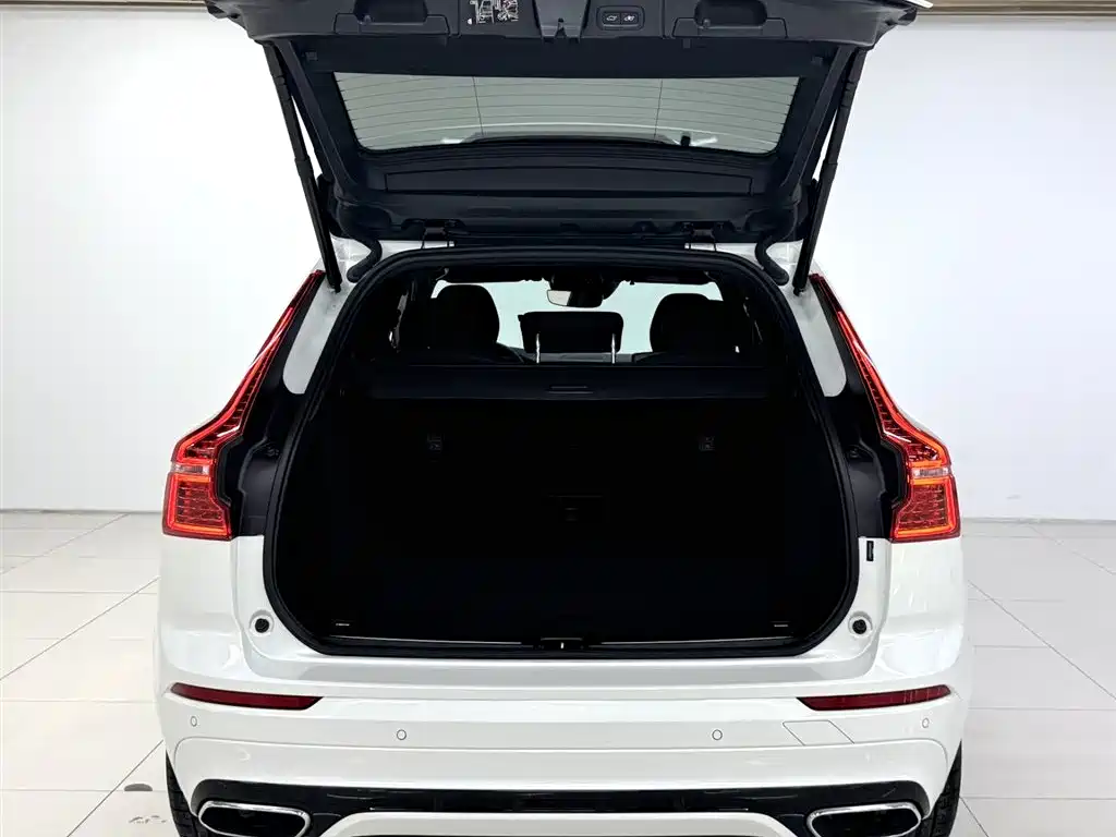Volvo XC60 T5 4 WD Smart Vision Sport