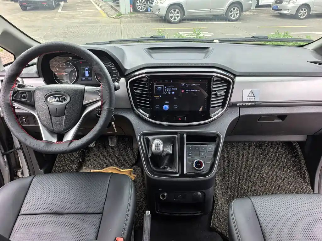 Refine M4 瑞风M4 2019款 悦享系列 2.0 L 手动商务型 国VI