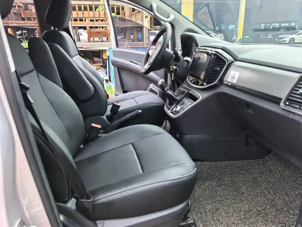 Refine M4 瑞风M4 2019款 悦享系列 2.0 L 手动商务型 国VI