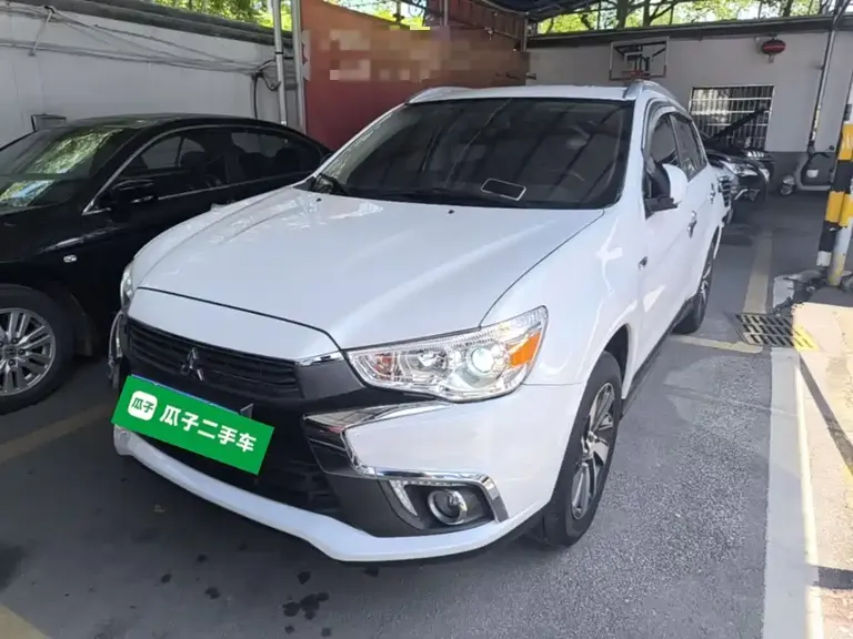 Mitsubishi ASX 2.0 L CVT Smart Leading