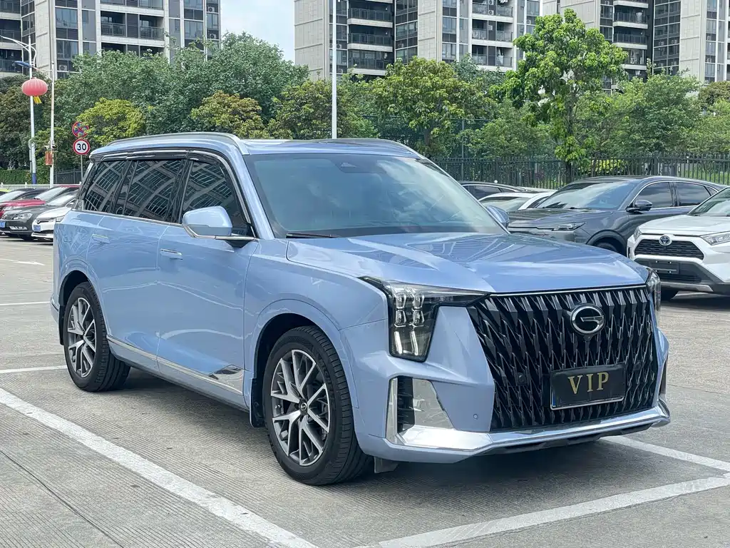 GAC Trumpchi GS8 Dual Engine Series 2.0 TM 2 WD Distinguished (7-seat)
