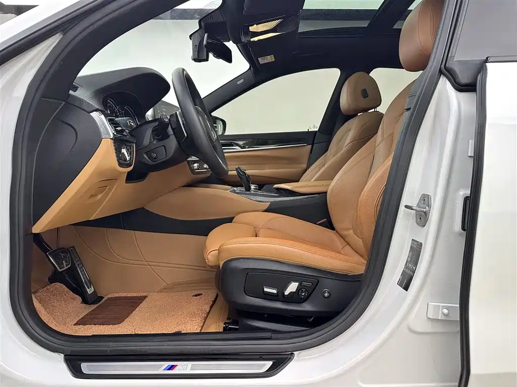 BMW 6 Series GT 630 i M Sport Package