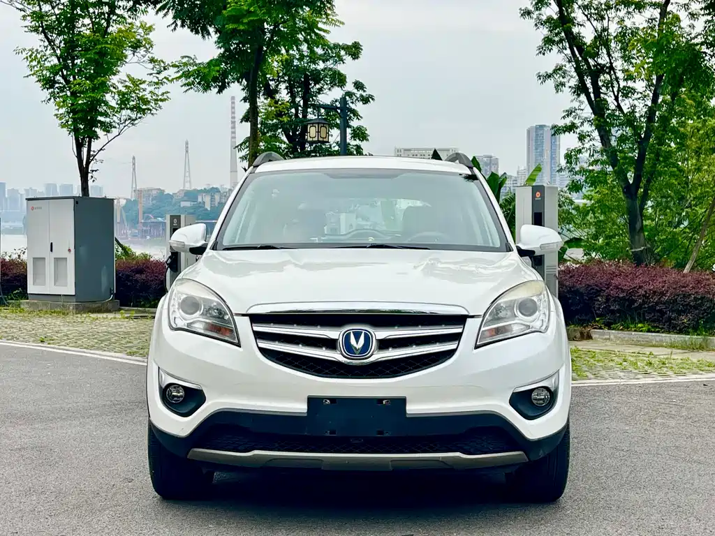 Changan CS35 1.6 L Manual Luxury CN-IV