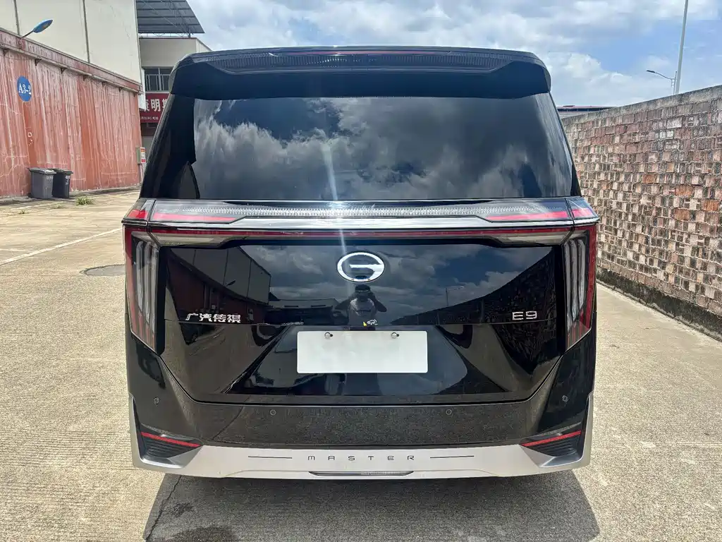 GAC Trumpchi E9 E9 Super Fast Charge Champion