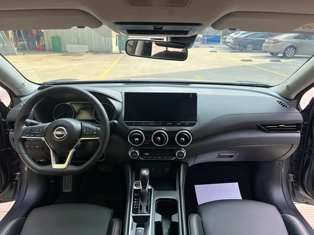 Sylphy Facelift 1.6 L CVT Smart Drive