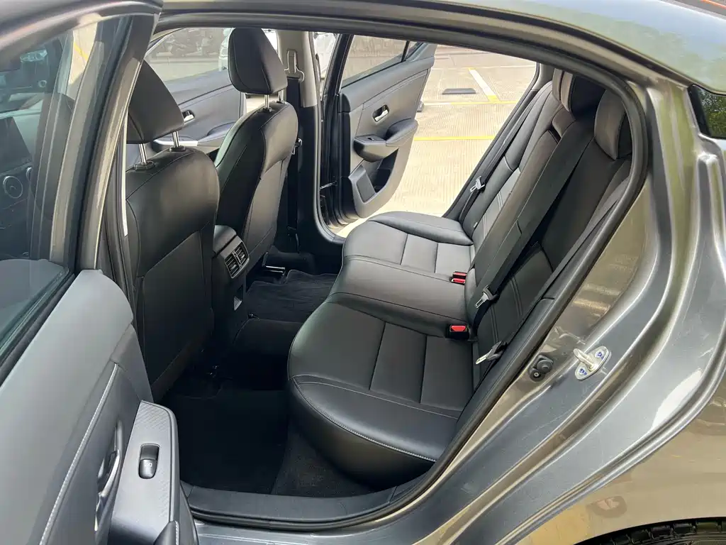 Sylphy Facelift 1.6 L CVT Smart Drive