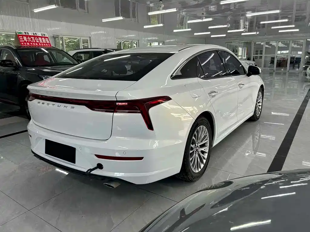 Besturn B70 1.5 T Auto Pleasure