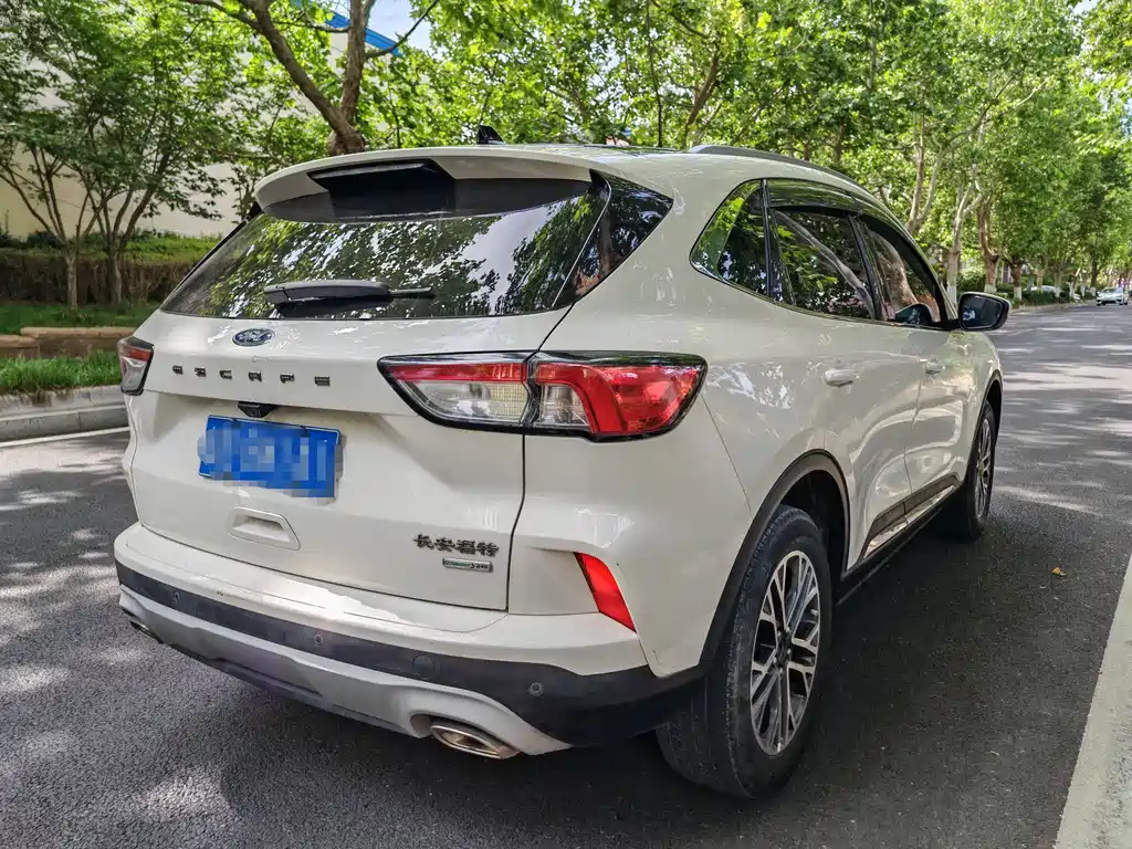 Escape EcoBoost 245 2 WD Shine Enjoyment