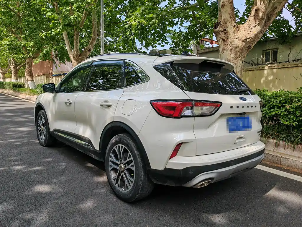 Escape EcoBoost 245 2 WD Shine Enjoyment