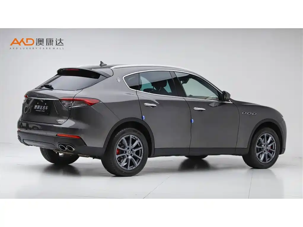 Levante 3.0 T Standard