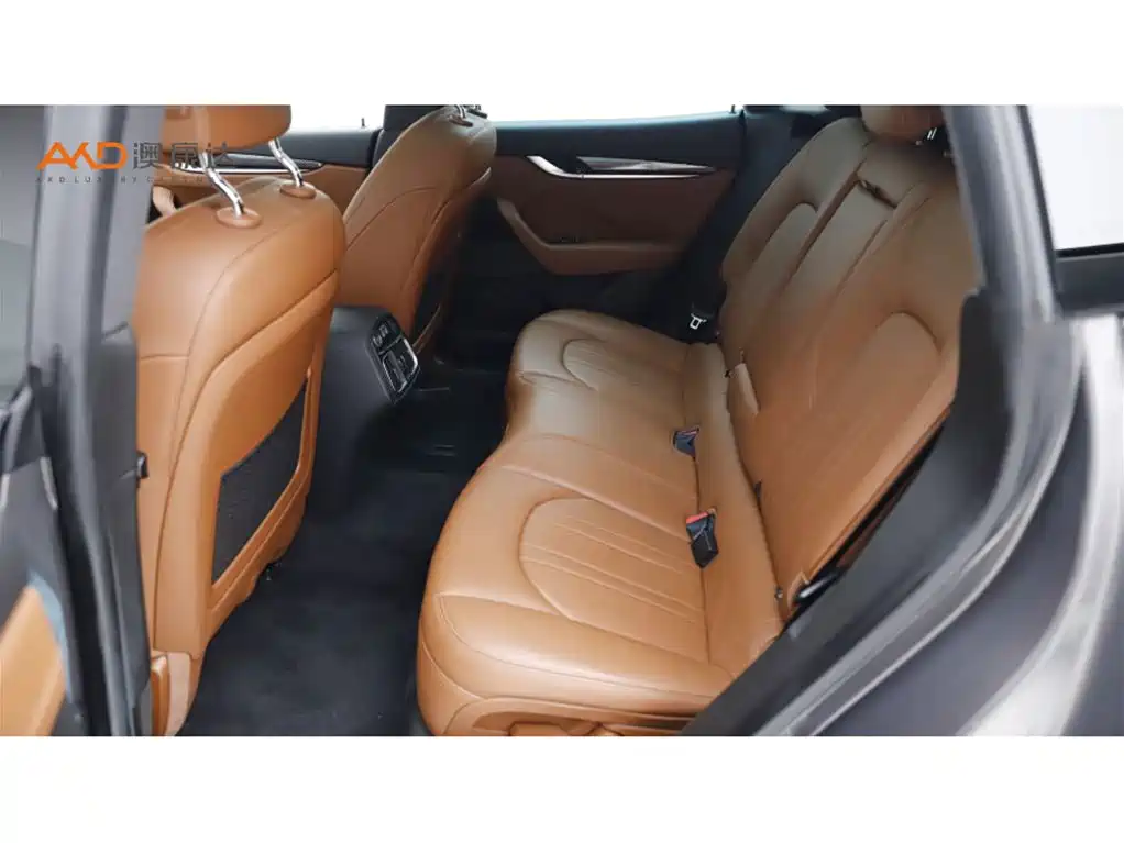Levante 3.0 T Standard