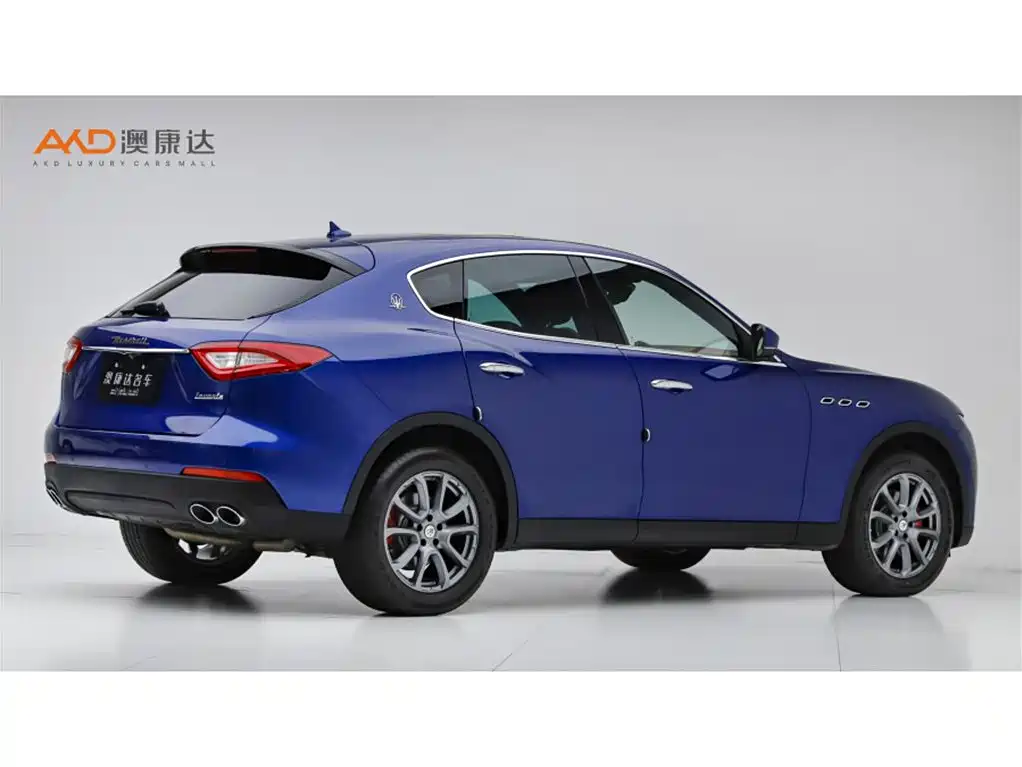 Levante 3.0 T Standard