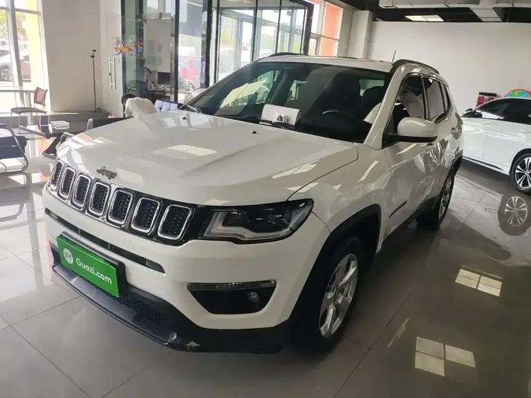Jeep Compass 200 T Auto Home Enjoyment - Connected Large Screen