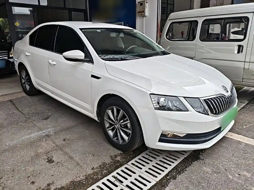 Octavia 1.6 L Auto Comfort