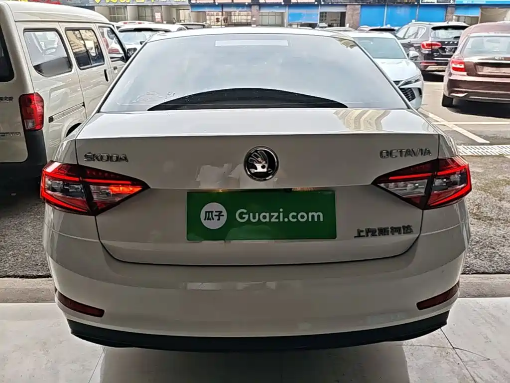Octavia 1.6 L Auto Comfort