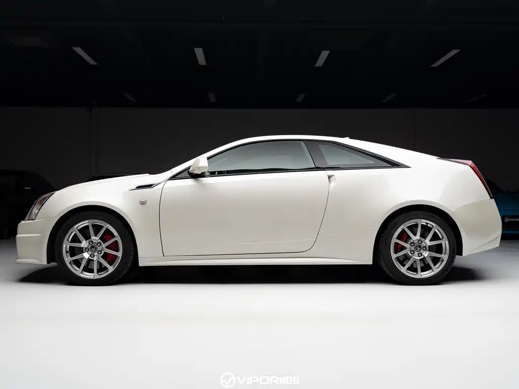 Cadillac CTS (Import) 凯迪拉克CTS进口 2012款 6.2 L CTS-V COUPE