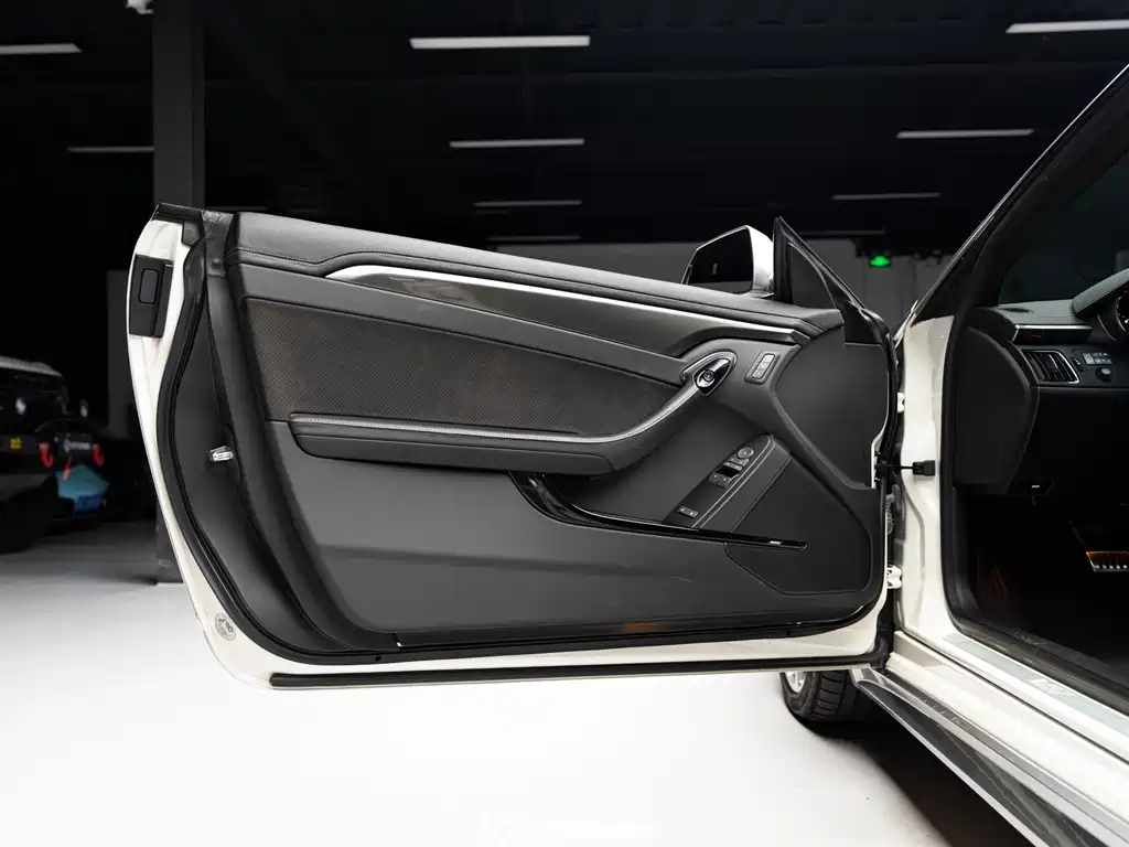 Cadillac CTS (Import) 凯迪拉克CTS进口 2012款 6.2 L CTS-V COUPE