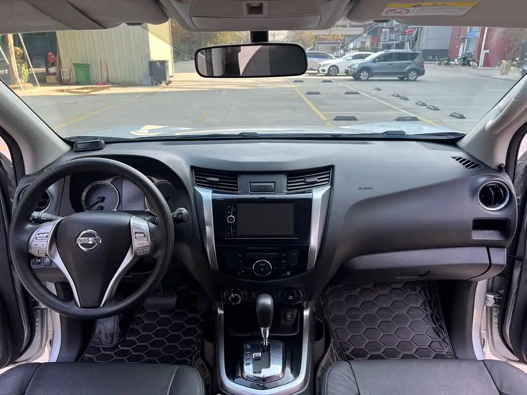 Terra 2.5 L Auto 4 WD Luxury