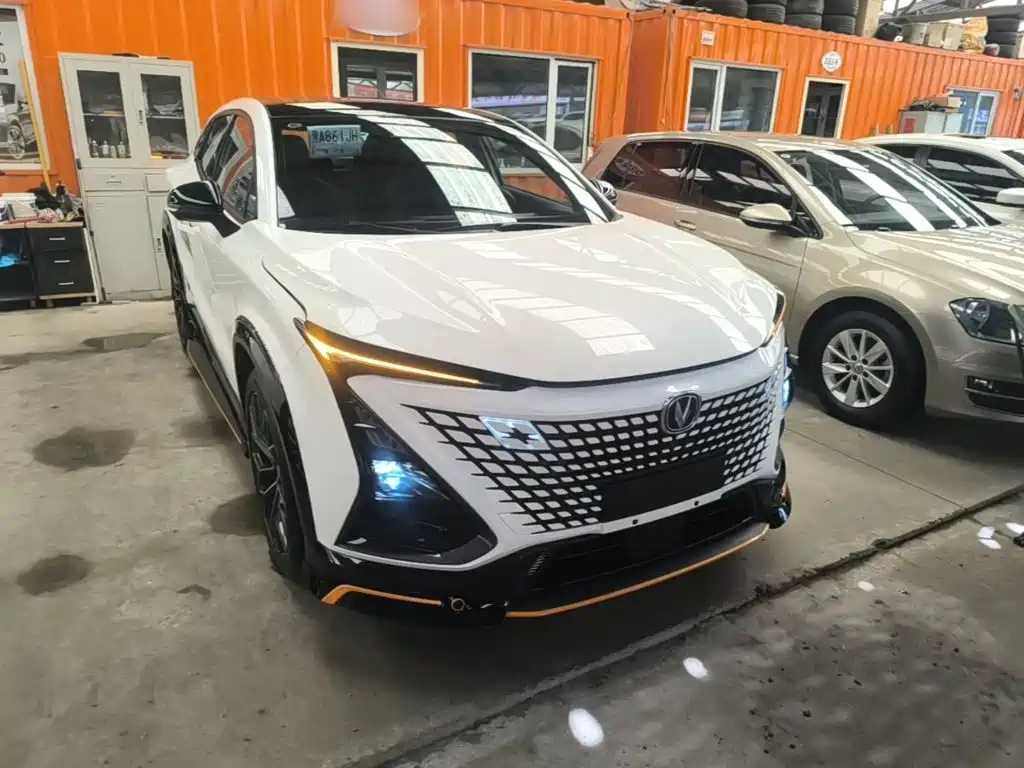 Changan UNI-T 1.5 T Distinguished